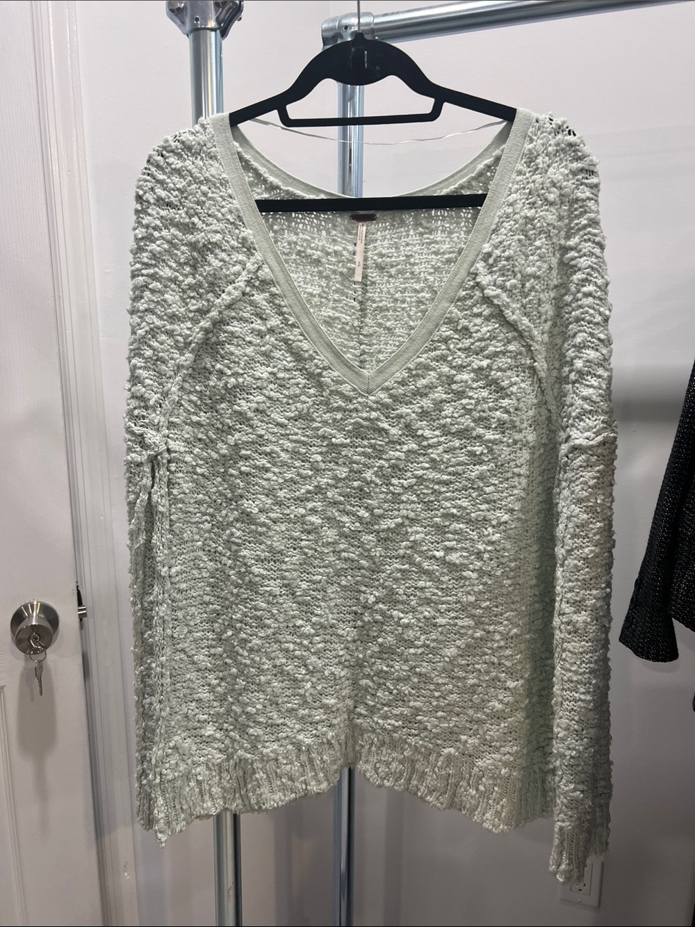 Free People light blue V-Neck Bouclé Pullover